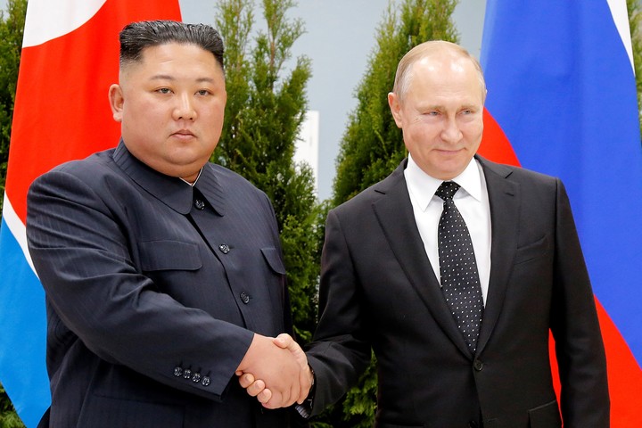 Socios. El autócrata ruso, Vladimir Putin y el dictador norcoreano, Kim Jong-un. Foto AP