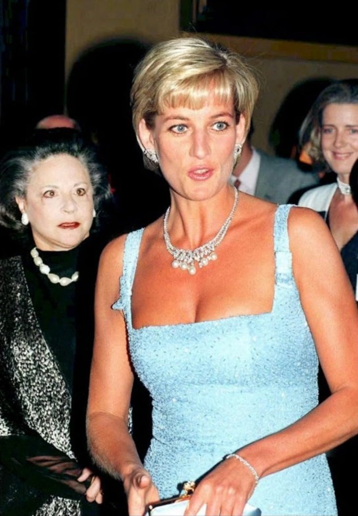 La princesa DIana en el "Lago de los cisnes". AFP
