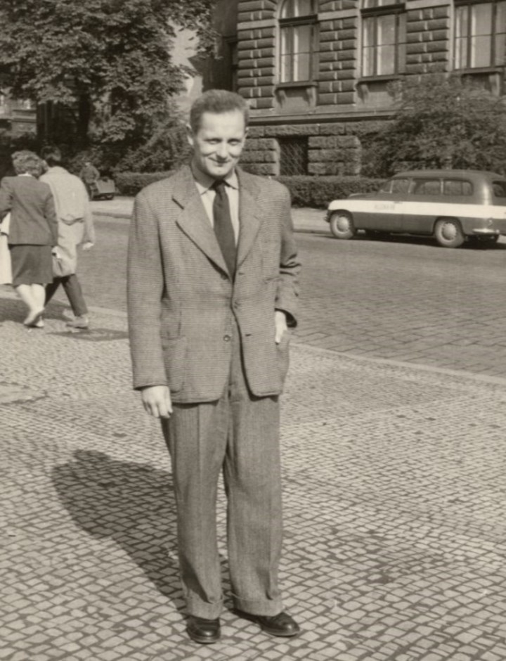 Lumír Soukup, uno de los secretarios que resguardó la carta del padre fundador de Checoslovaquia. Foto archivos Nacionales Chequia