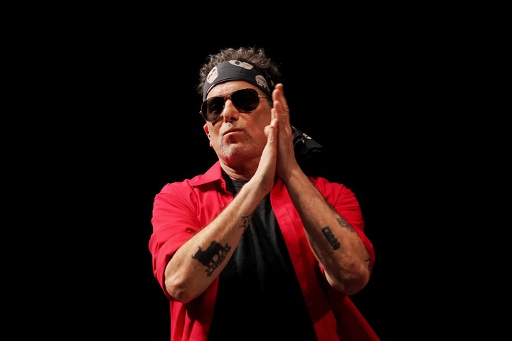 Andrés Calamaro en mayo de este año en el estadio Movistar Arena. Foto Emmanuel Fernández 