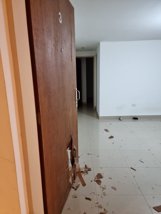 Un hombre atacó a su vecino con un machete: lo cortó y le fracturó el brazo 