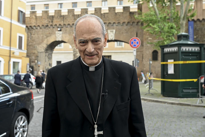 Monseñor Marcelo Sanchez Sorondo, entrevistado en el Vaticano. Foto: Victor Sokolowicz