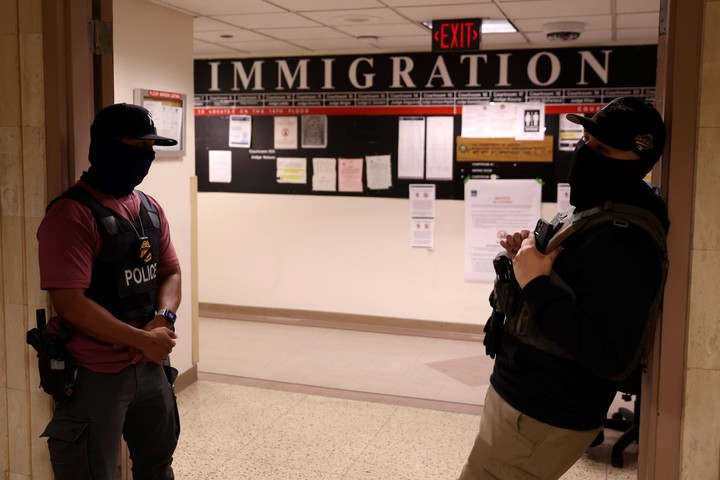 En lo que va de año, el ICE ha detenido a 59.000 personas, un récord, según el American Immigration Council (AIC). Foto EFE